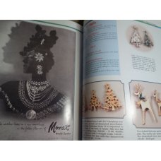 Collecting Costume Jewelry 101, Paperback – 2004 
